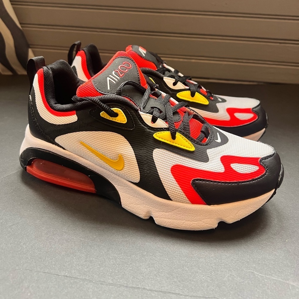 Nike Air Max 200 Low Size 5Y (GS) Kids Athletic Shoes